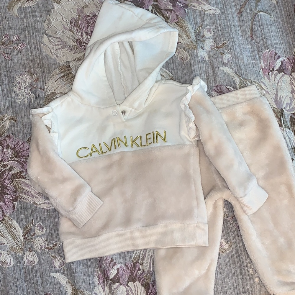 Calvin Klein baby fleece set 12 months - Picture 2 of 6